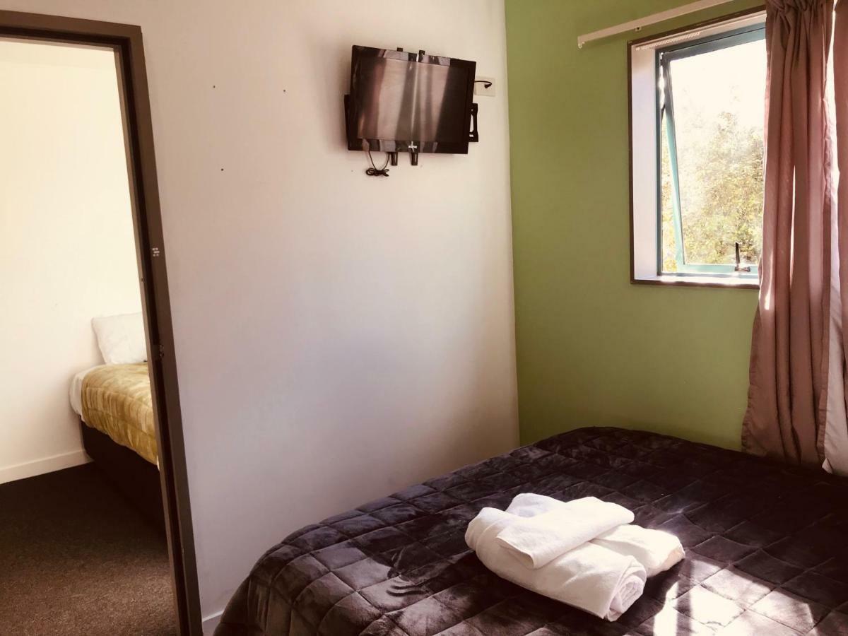 Red Rose Motel Таупо Екстер'єр фото